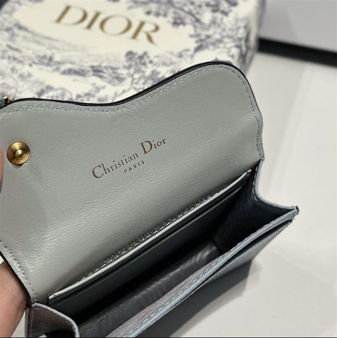 2025228Y 180P182140818